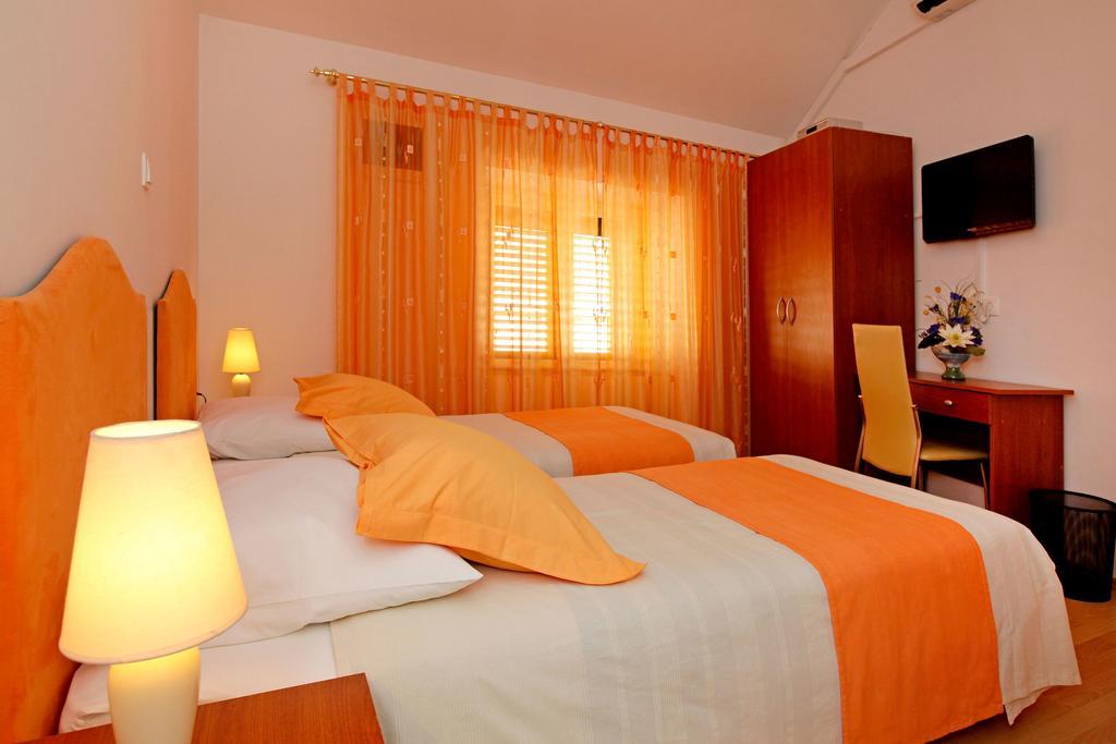 Guest House Kod Peskarije Vela Luka Room photo