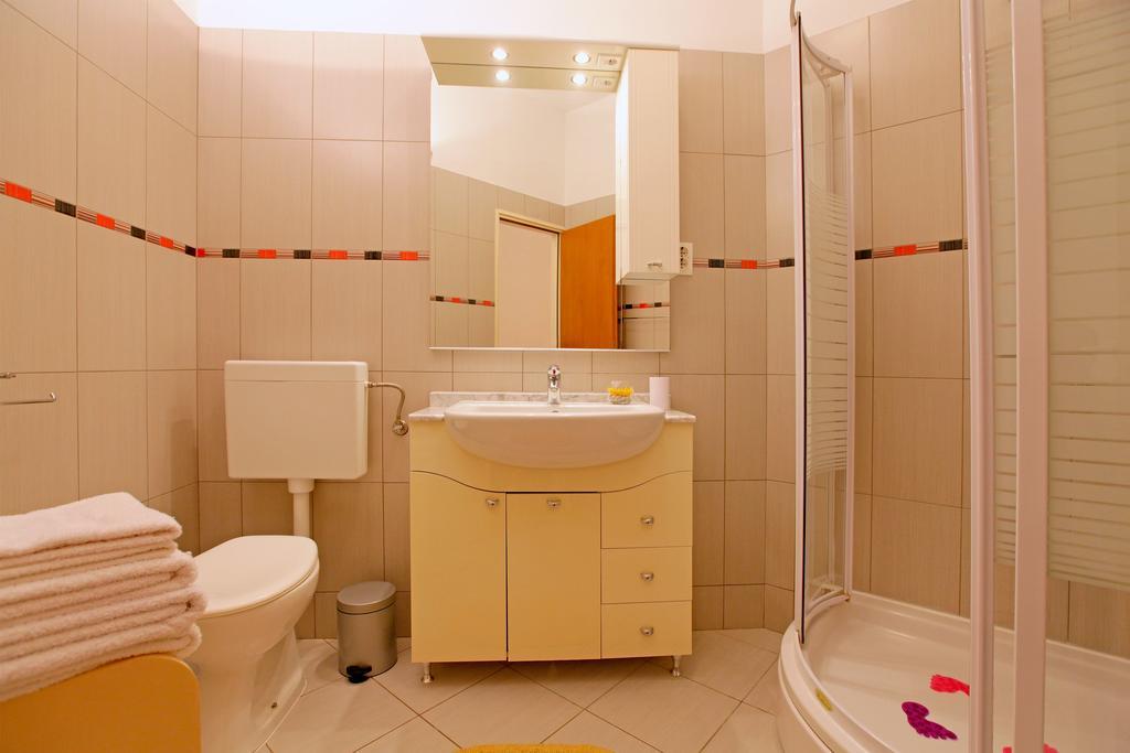 Guest House Kod Peskarije Vela Luka Room photo