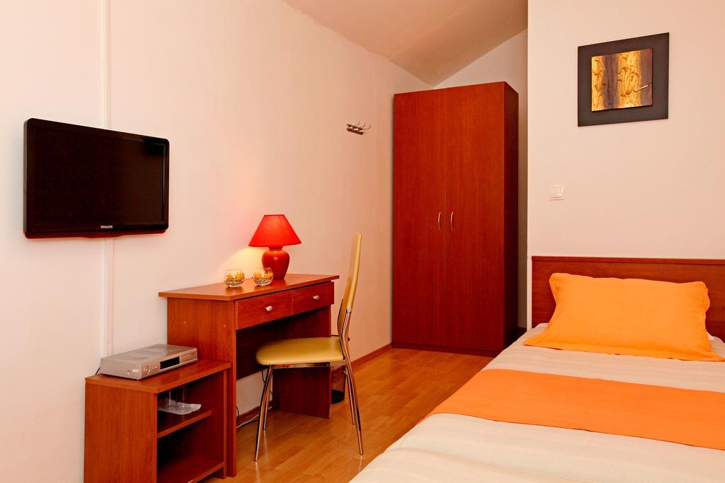 Guest House Kod Peskarije Vela Luka Room photo